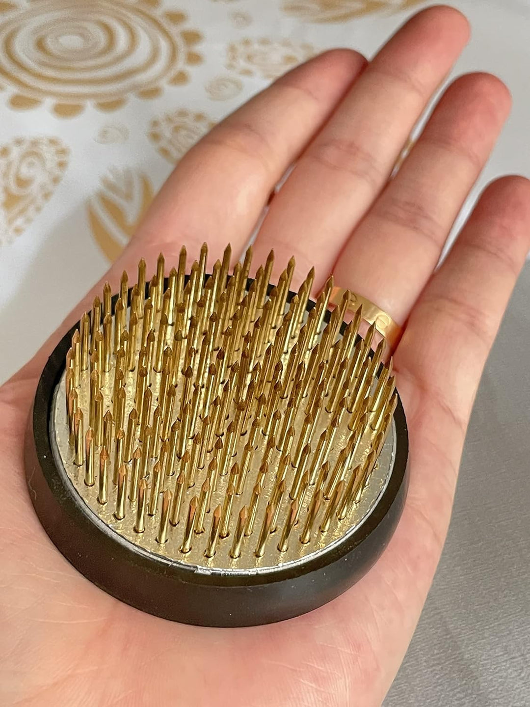 Japanese Classical Ikebana Vase Kit, Minimalist Ceramics Flower Pot Flower Shallow Container with 2.4inch Flower Frog and 2-in-1 Flower Arrangement Kenzan Needle Straightening Tool