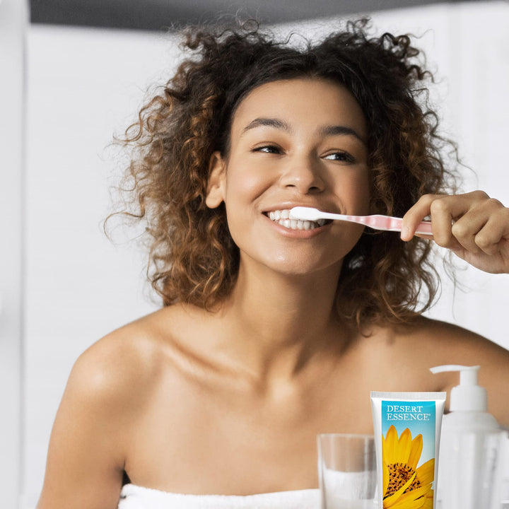 Desert Essence - Carrageenan Free Arnica &amp; Tea 