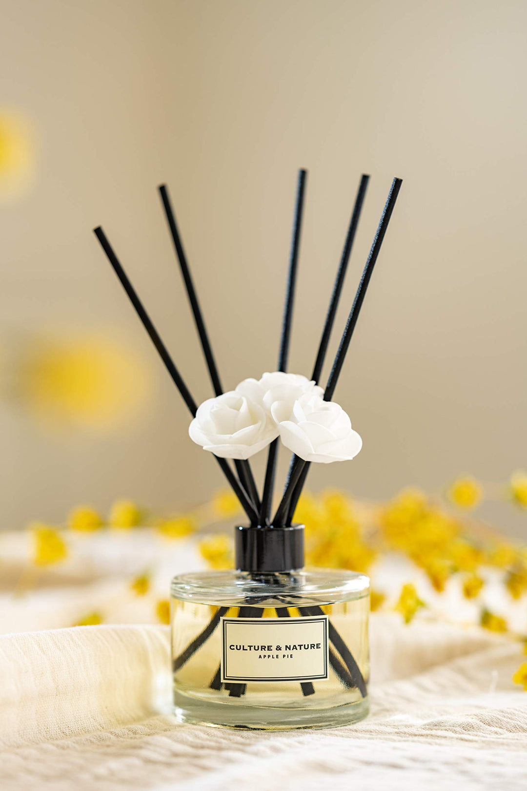 CULTURE &amp; NATURE Reed Diffuser Set 6.7oz (200ml) Summer Peach Scented Diffuser with Sticks Home Fragrance Reed Diffuser for Bathroom Shelf Decor