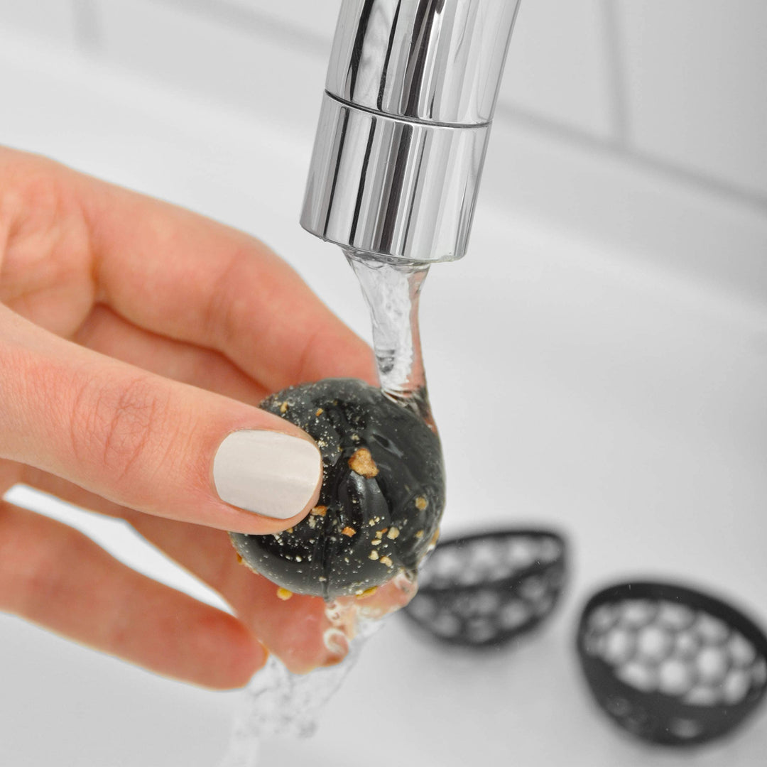 - The Clean Ball - The clever way of cleaning purses, bags, backpacks and school bags (Pink)