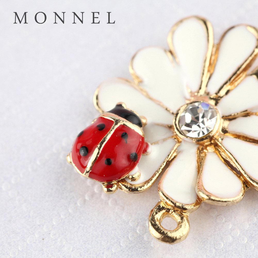 Creative DIY White Daisy Ladybug Crystal Charms Pendant