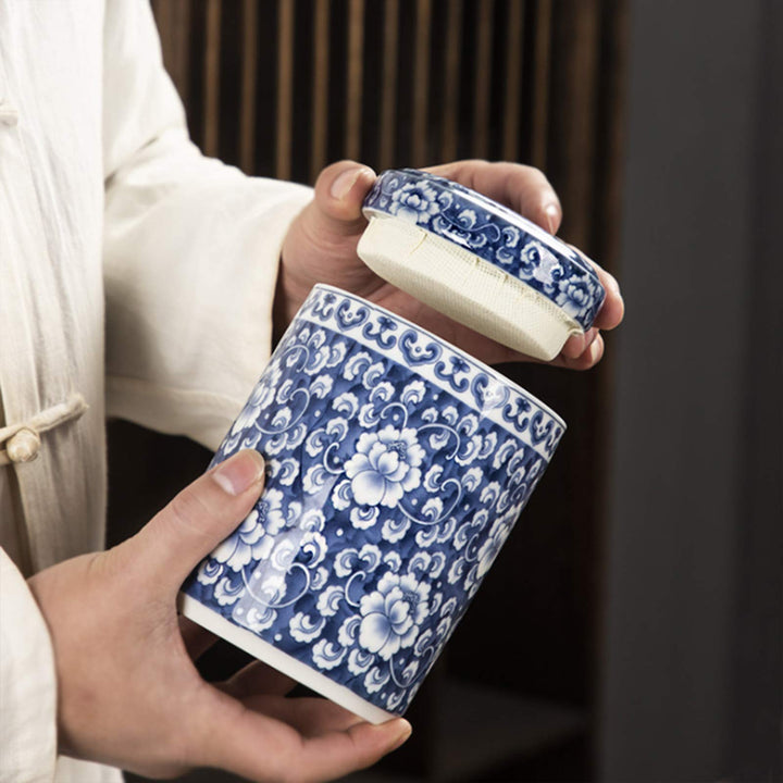 Antique Style Blue and White Porcelain Flowers Ceramic Covered Jar Vase, China Ming Style, Jingdezhen Chinese Design