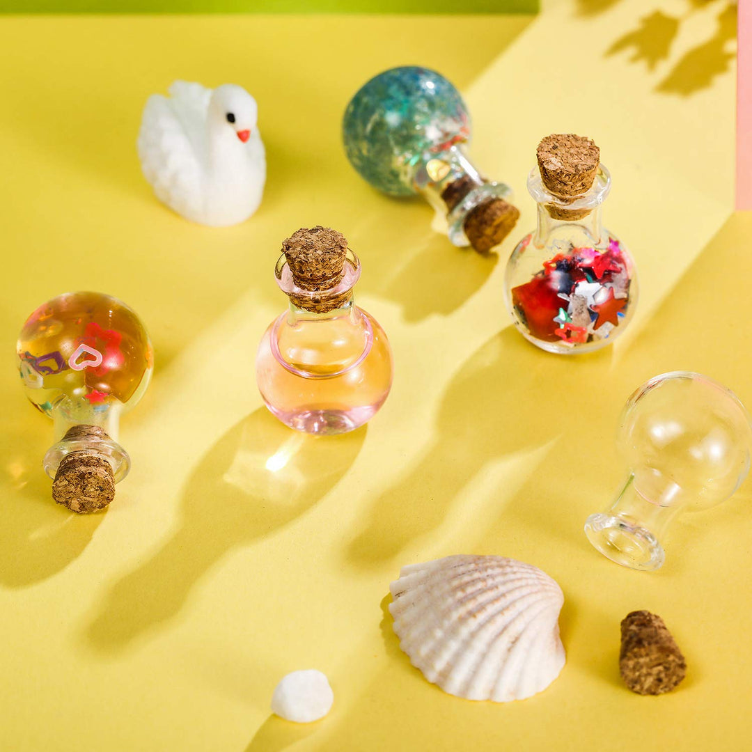 30 Pieces 0.9 x 0.6 inches Mini Glass Bottles Clear Drifting Bottles Small Wishing Bottles with Cork Stoppers for Wedding Birthday Party DIY Crafts Supplies