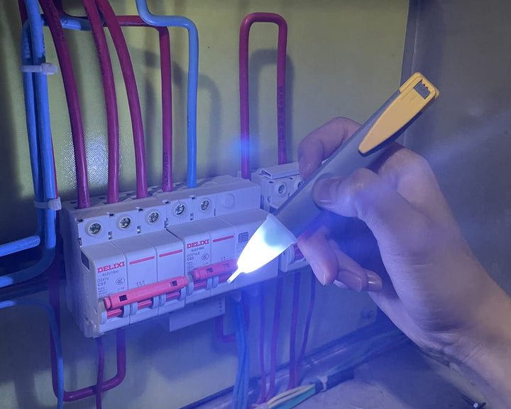 Non-Contact Voltage Tester Tools,LED Flashlight,Buzzer 