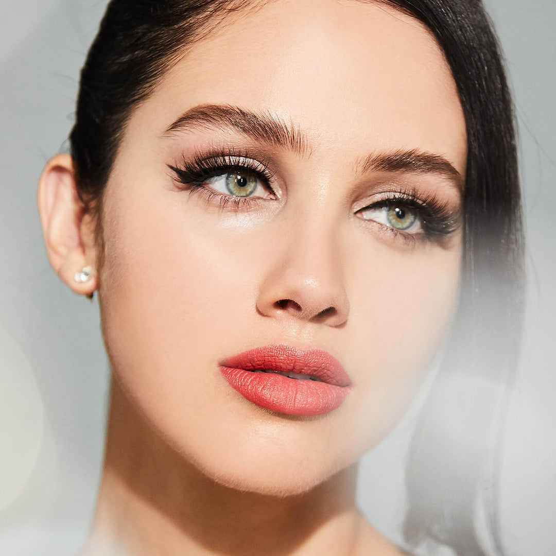 Magnetic Lashes, Crowd Pleaser, 1 Pair of Synthetic False Eyelashes With 5 Double Strength Magnets, Wind Resistant, Dermatologist Tested Fake Lashes Last Up To 16 Hours, Reusable Up To 15 Times