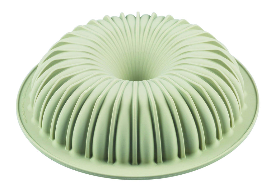 Raggio Silicone Mold, Flexible Bundt Cake Pan with 3D Technology for Ribbed Detailing, Easily Unmolds, Oven, Microwave, Freezer and Dishwasher Safe, 51-3/4-Fluid Ounces