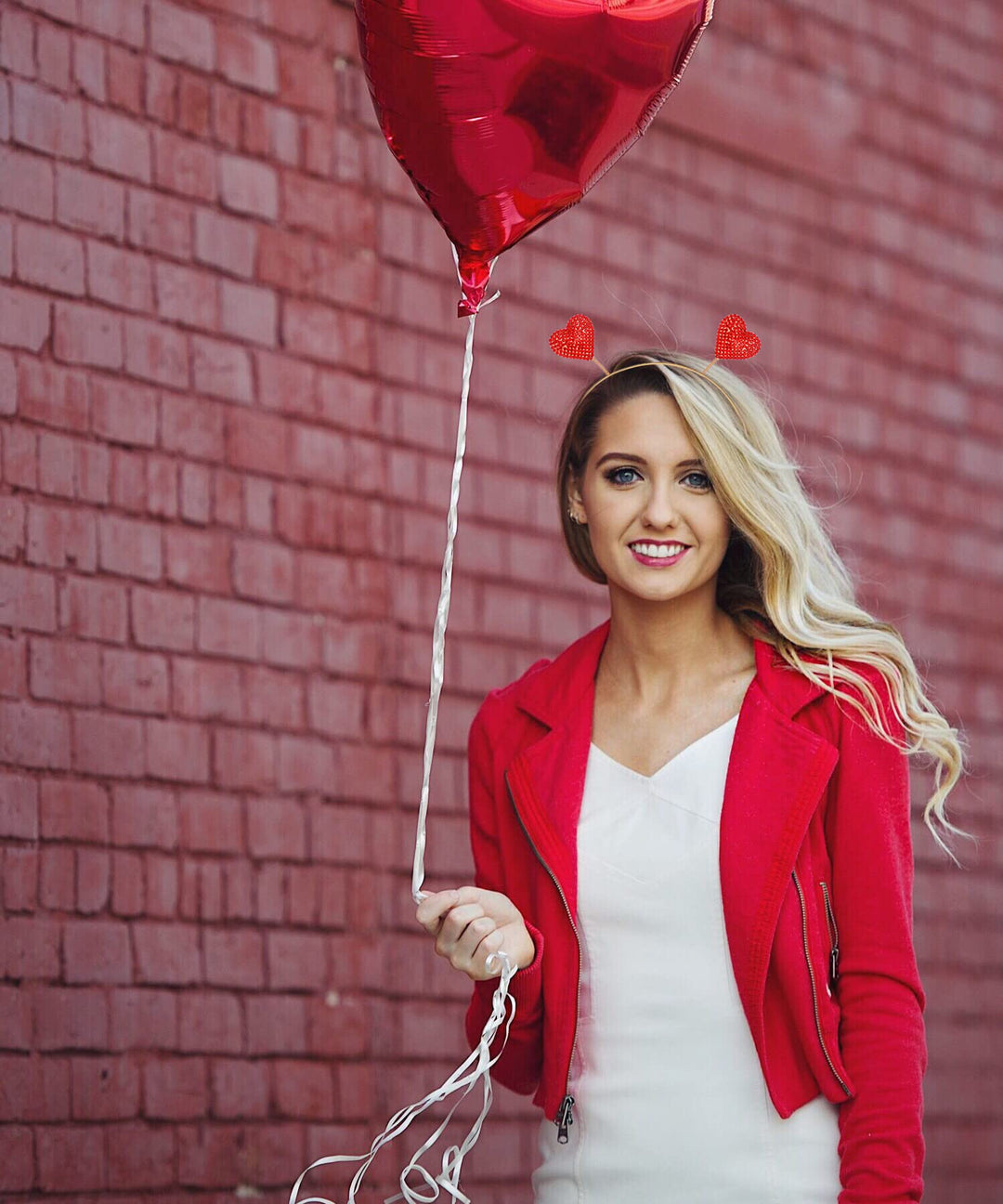 Valentineââ‚¬â„¢s Day Heart Headband for Women Shinny Rhinestone Heart Hairbands Red Heart Hair Accessory Party Gifts