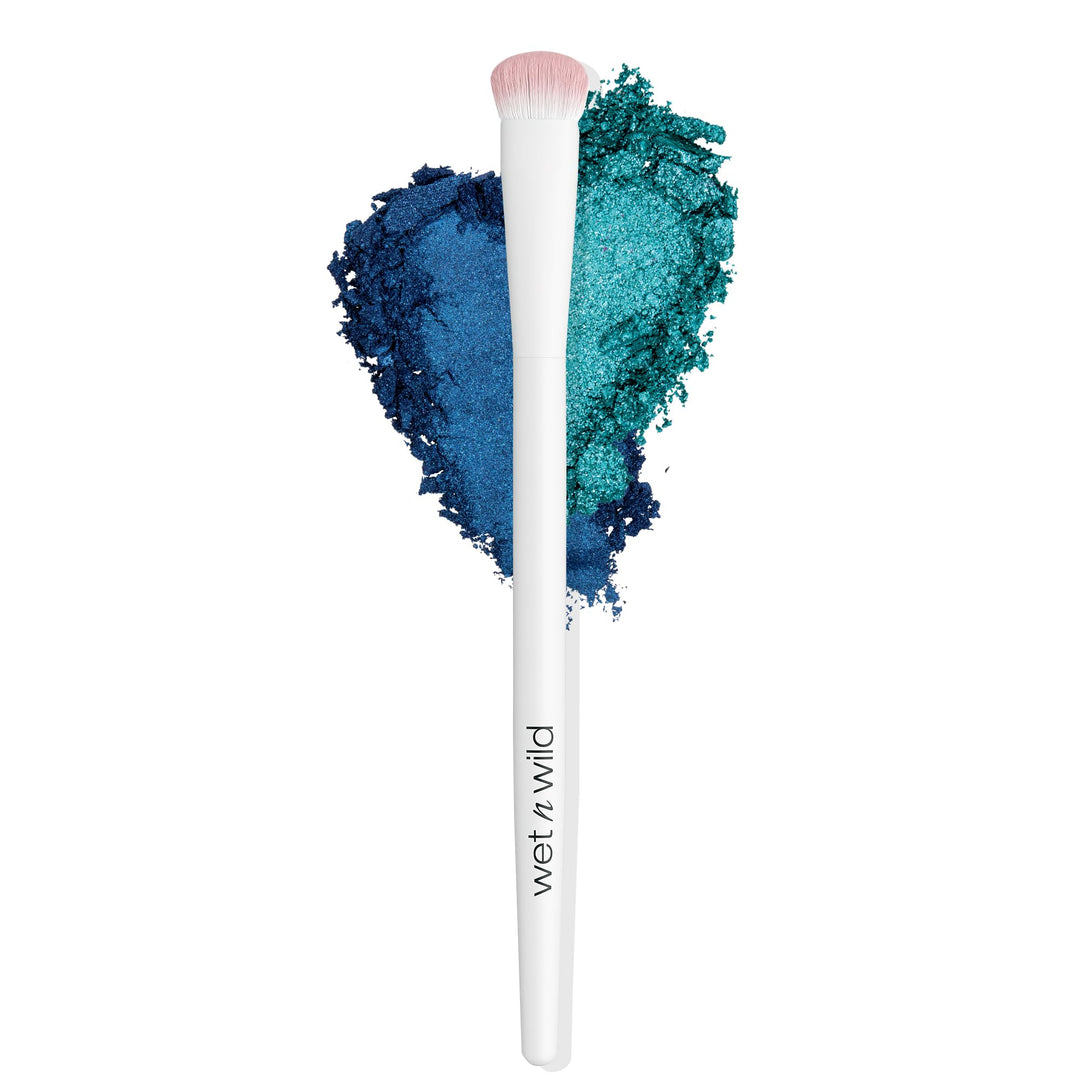 wet n wild Essential Makeup Brush| Eyeshadow Brush| Precision Application &amp; Blending