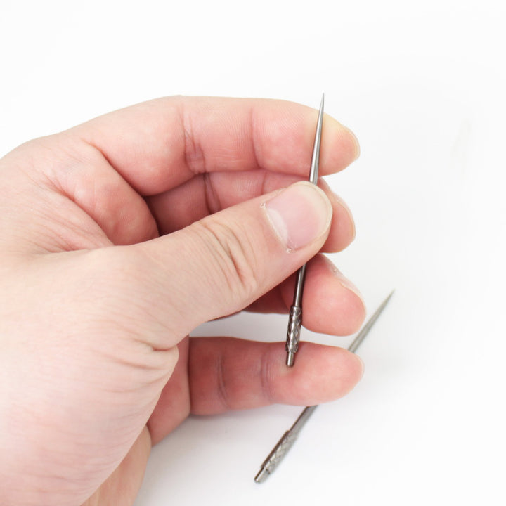 Pocket Toothpick Holder keychain - Waterproof Metal Toothpick Box Container &amp; 2 Titanium Toothpick Ultralight Travel Kits