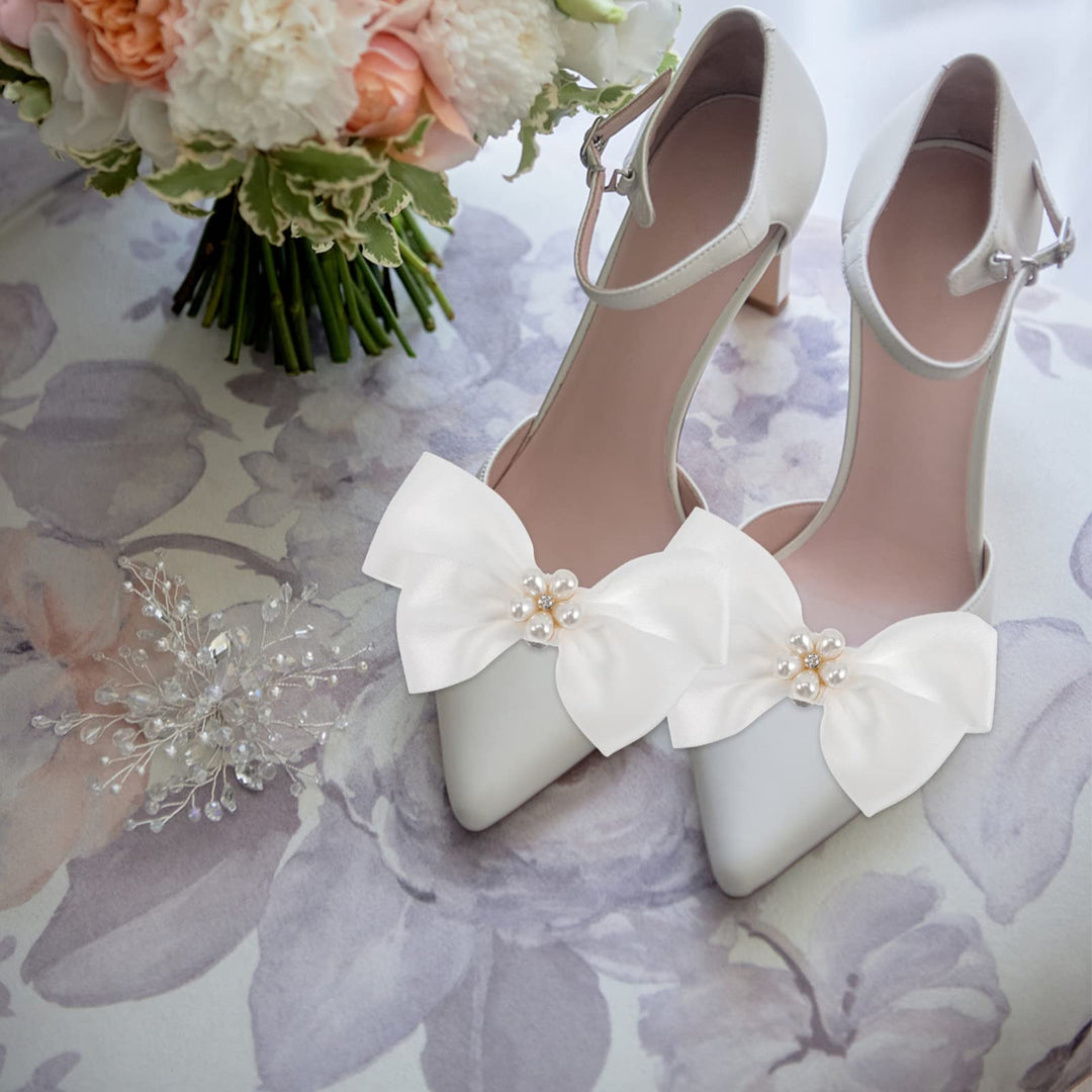 1 Pair Bow Shoe Clips Removable Shoe Charms Pearls Shoe Buckle Bowknot Dress Shoes Jewelry Decorative Shoe Accessories for Wedding Party Prom Decoration (White)