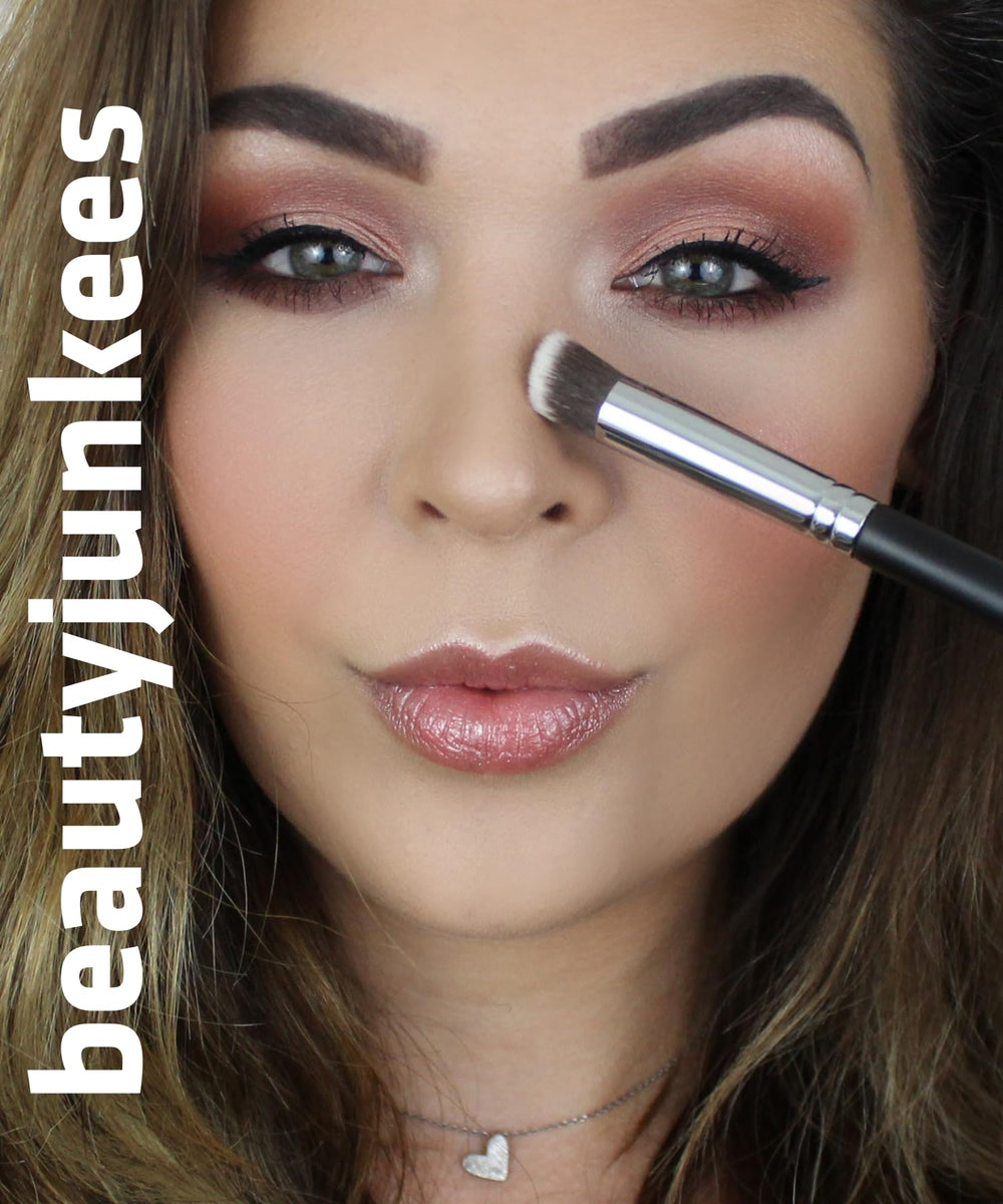 Contouring Brush: Flat Angle Makeup Brush Best for Precision Contouring & Brow Definition (Small, Synthetic) -