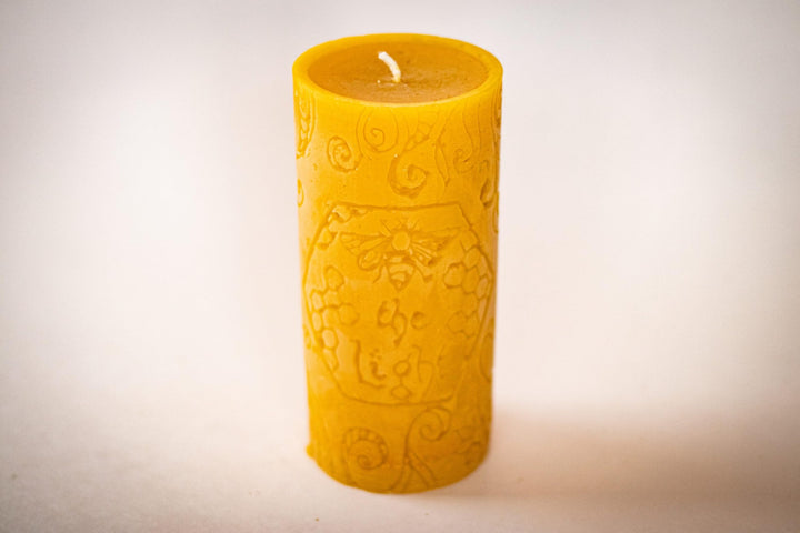 BeeTheLight Beeswax Large Pillar Candle (2.7 x 5.4) - Smokeless Unscented Candle - 72 Hours Burn Time - Natural &amp; 100% Pure Beeswax Candle - Handmade Decorative Pillar Candle (Natural Yellow, Large)