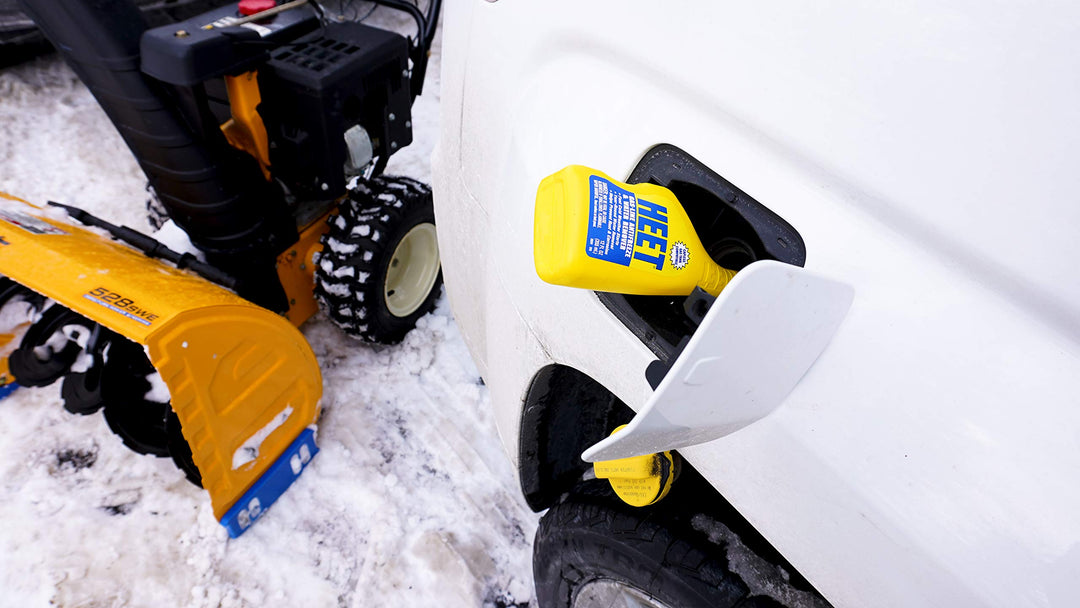 HEET Gas-Line Antifreeze And Water Remover - Removes Water From Fuel System - Prevents Gas-Line Freezing - Optimal For Winter Use Fast Cold Weather Starts, 12 fl. oz. (28201)