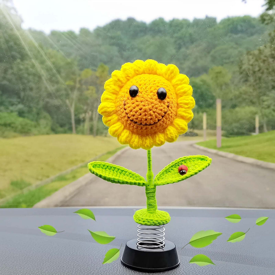 Sunflower Cute Car Dashboard Accessories Decorations for Women, Boho Hippie Kawaii Car Accessories Decor Bobblehead Sunflower Gift Interior Aesthetic Ornaments for Car Dashboard (HandKnitted)