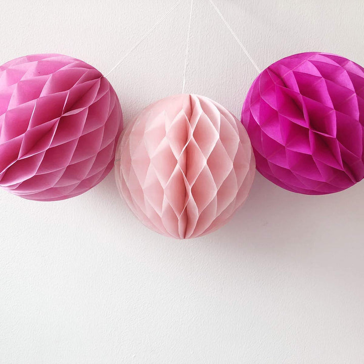 12pcs 6 inch 8 inch Tissue Paper Honeycomb Balls Party Backdrop Decoration Paper Flower Balls Craft Kit Paper Honeycomb Ball for Wedding Anniversary Room Birthday Bay Shower (Green Pack)