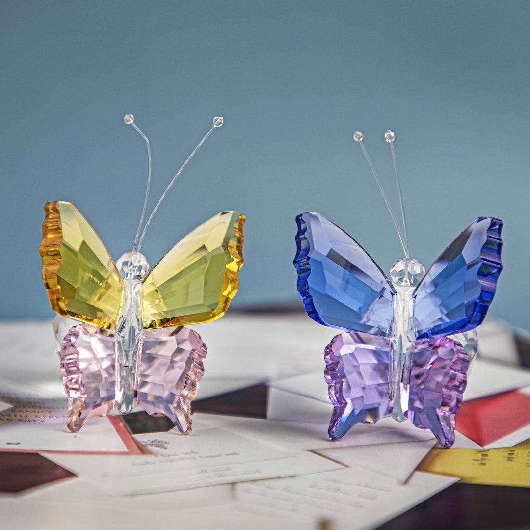 H&amp;D HYALINE &amp; DORA Set 2pcs Elegant Crystal Flying Butterfly with Ball Base Glass Animal Collectible Figurines Paperweight Art Craft Table Ornament Home Wedding Decor Xmas Women Gift