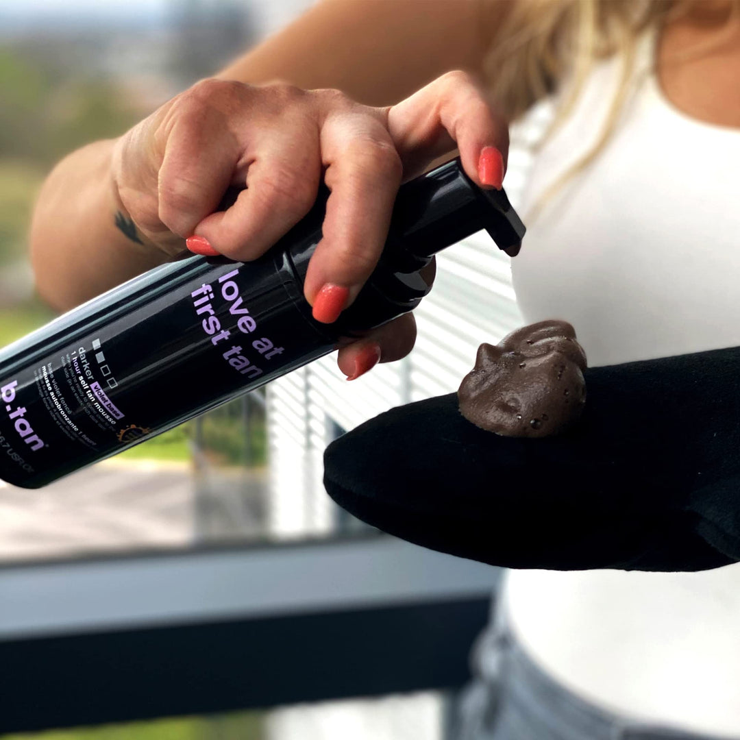 b.tan Tanning Mitt | I Don&#39;t Want Tan On My Hands Thumb Self Tanning Mitt Applicator - Evenly Apply Self Tanner Glove for a Natural, Streak-Free Bronzed Glow, For Fake Tan, Sunless Tan &amp; Spray Tan
