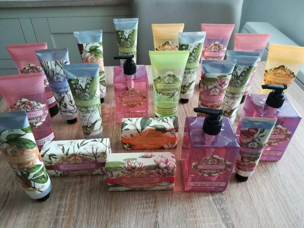 AAA Floral Lily Of The Valley Luxury Bath And Shower Gel 200ml by Aromas Artisanales de Antigua