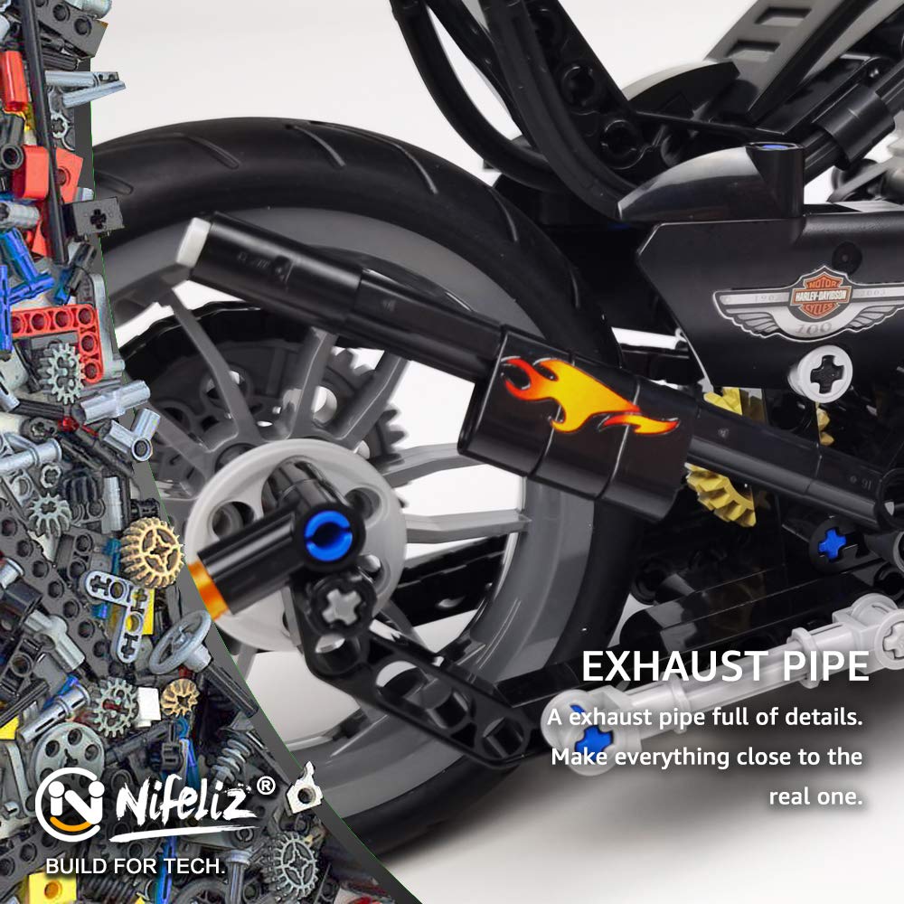 Knuckle Chopper Motorcycle Building Kit (451 Pieces)