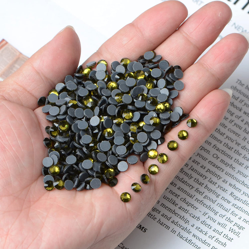 2000 Pieces SS20 Olivine Hotfix Rhinestones Flatback Round Crystal Glass Rhinestones Gems for Crafts Nail Face Art Clothes Shoes Bags DIY