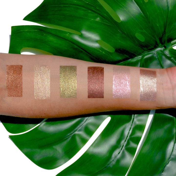 Liquid Eyeshadow, creamy shimmery formula that instantly adheres to the eyelid with flexible applicator wand for over 8 hours of smudge and crease-proof wear (Jade)