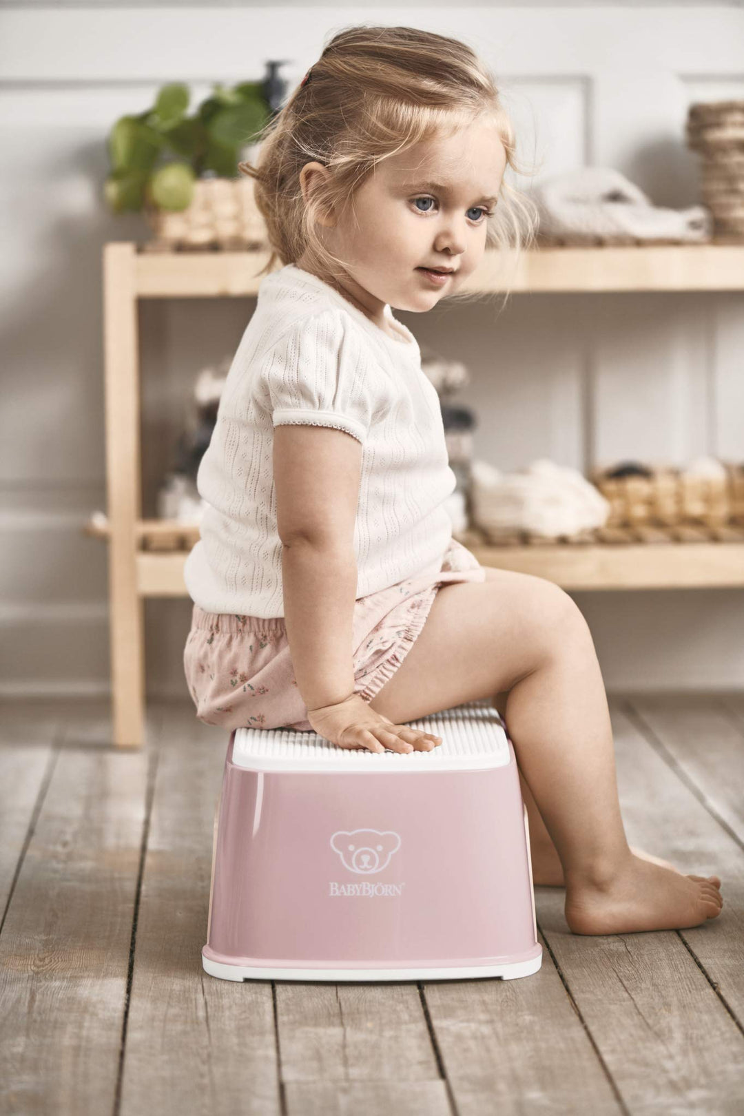 BabyBjörn Step Stool, Powder Pink/White