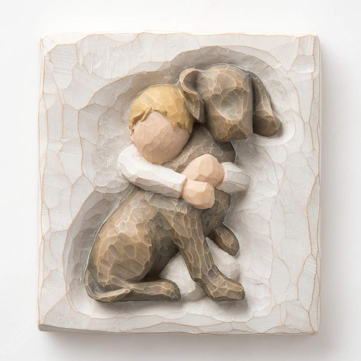 Hug Plaque, Sculpted Hand-Painted bas Relief
