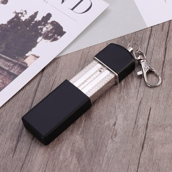 Portable Ashtray Mini Pocket Ashtray with Keychain Ash Holder for Outdoor Picnic Car Travelling