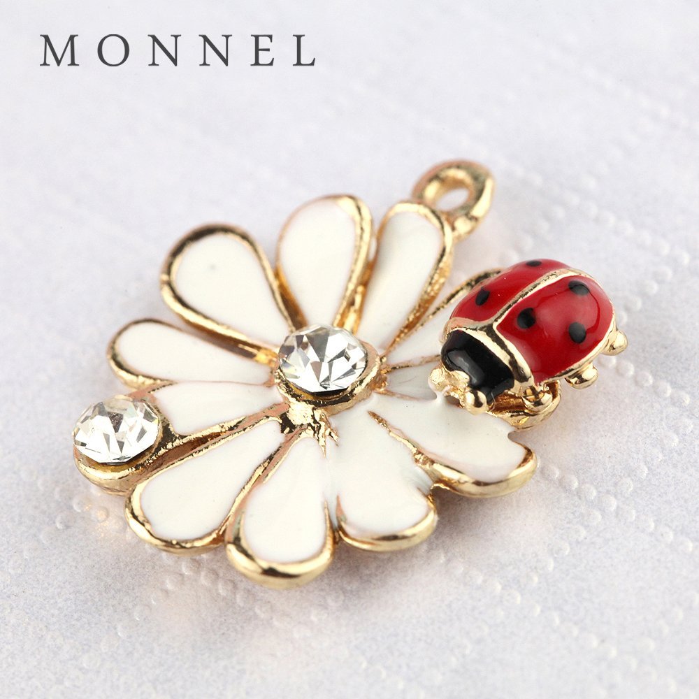 Creative DIY White Daisy Ladybug Crystal Charms Pendant