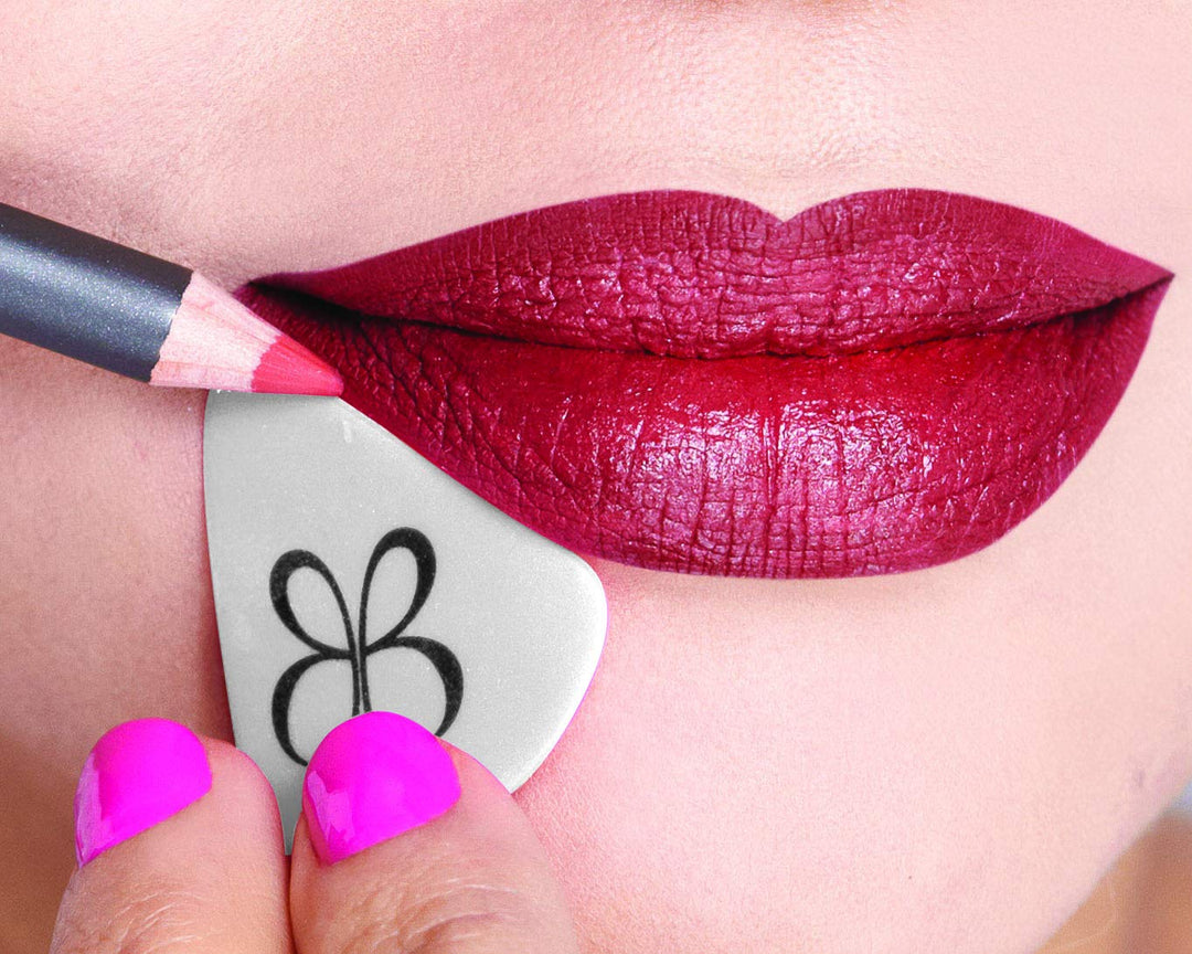 beautyblender liner.designer pro: Eyeliner &amp; Eye Pencil Tool with Magnifying Mirror &amp; Suction Cup