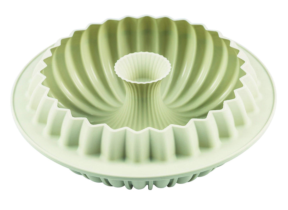 Raggio Silicone Mold, Flexible Bundt Cake Pan with 3D Technology for Ribbed Detailing, Easily Unmolds, Oven, Microwave, Freezer and Dishwasher Safe, 51-3/4-Fluid Ounces