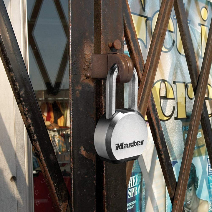 Master Lock Magnum Heavy Duty Solid Steel Silver Padloc