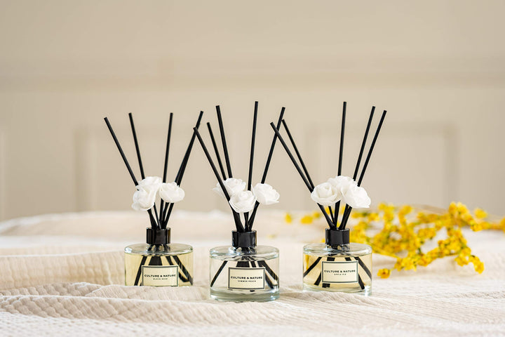 CULTURE &amp; NATURE Reed Diffuser Set 6.7oz (200ml) Summer Peach Scented Diffuser with Sticks Home Fragrance Reed Diffuser for Bathroom Shelf Decor