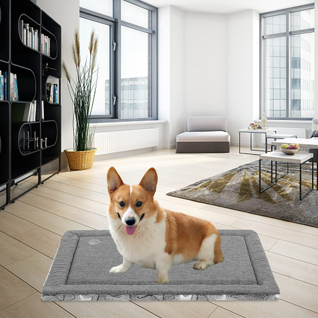 Dog Bed Mat Dog Crate Pad Reversible (Cool &amp; Warm), Machine Washable Dog Crate Mat, Kennel Pad for Dog Sleeping Mattress for Large Medium Small Dogs, Grey