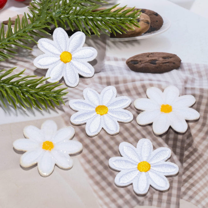 IUAQDP 60 Pieces Daisy Embroidery Patch, White Yellow Daisy Flower Iron On Applique Cloth, Sew on Decal Badge Repair Sticker for Clothing Jacket Hoody T-Shirt Jean Bag Hat Dress Shoe Decor, 1.38IN