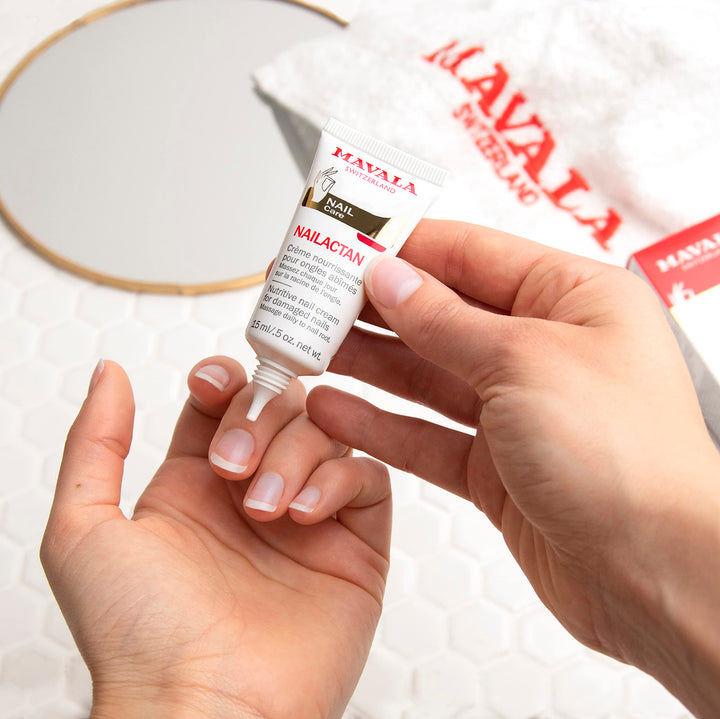 Mavala Nailactan Nourishing Cream for Damaged Nails, 0.5 Ounce (Packaging may vary)