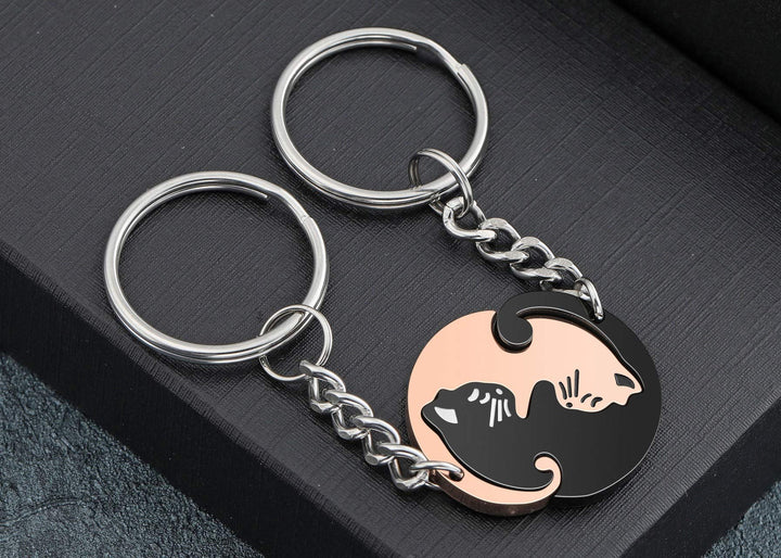 2pcs Stainless Steel Couples Keychains Black Rose Gold Cat Puzzle Piece Matching Couple Keychain Set Yin Yang Matching Puzzle Keychain His &amp; Her Lover Gift