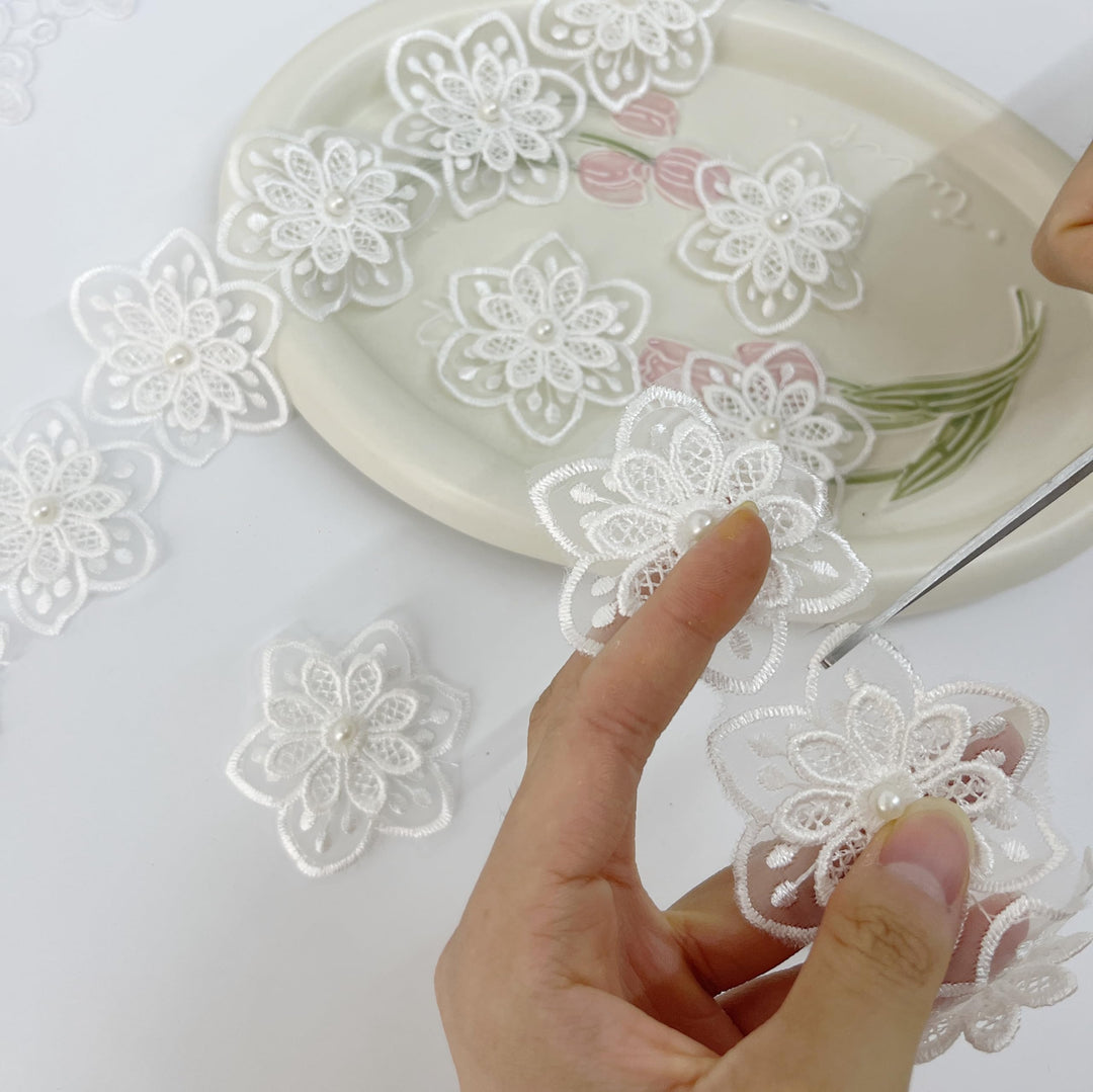 Simpless 3Yards White Flower Lace Pearl Trim,Embroidered Sewing Lace Applique for DIY Sewing Crafts Wedding Dress Home décor