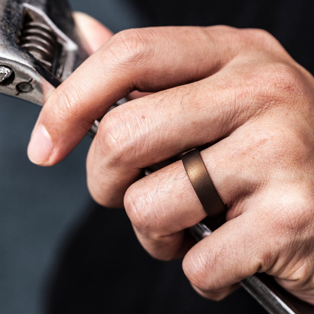 Unisex Silicone Wedding Rings, Rubber Engagement Bands 6mm Wide 1.65mm Thick - 1/2/3/4/5/6/7 Variety Multipack (Pack T - Size 5.5-6 (16.50mm))