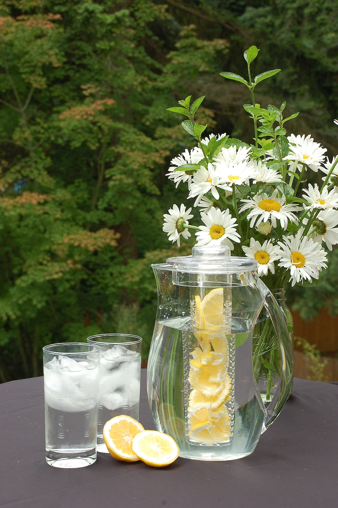 Fruit Infusion Flavor Water Infuser Pitcher, 2.9 qt clear, 93 oz