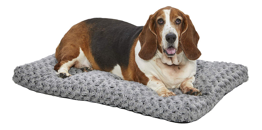 Deluxe Dog Beds Super Plush Dog & Cat Beds Ideal for Dog Crates Machine Wash & Dryer Friendly, 1-Year Warranty, Fits 36 inch Crate.