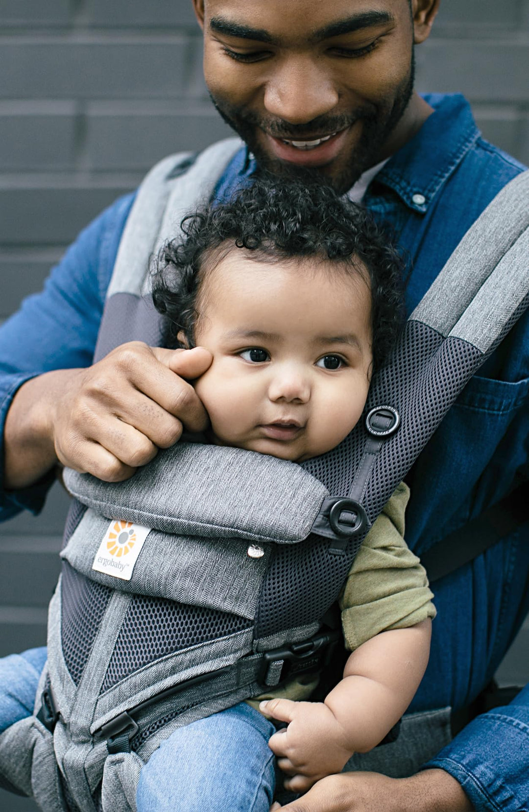 Ergobaby Omni 360 All-Position Baby Carrier for Newborn to Toddler with Lumbar Support & Cool Air Mesh (7-45 Lb), Classic Weave