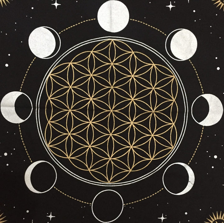 Altar Cloth Phases of Moon Sun, Star &amp; Moon Universe Premium Witchcraft Alter Tarot Spread Top Cloth Wicca Square Spiritual 18 by 18 Sacred Cloth (Moon Phases)