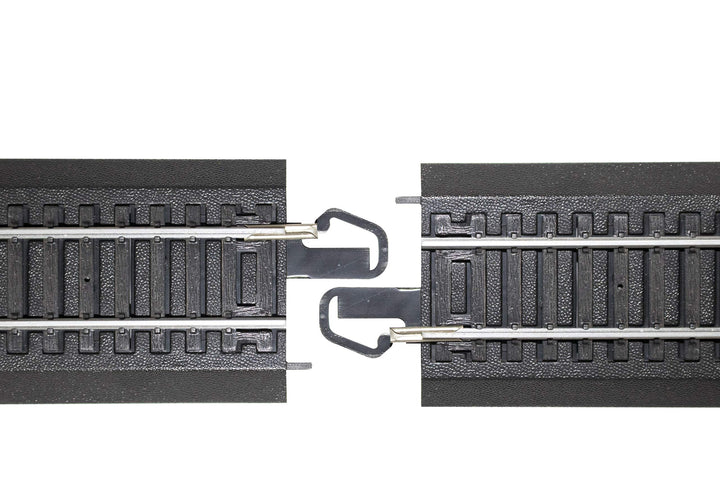 Bachmann Trains - Snap-Fit E-Z Track 18” Radius Curved Track (4/card) - Steel Alloy Rail With Black Roadbed - HO Scale