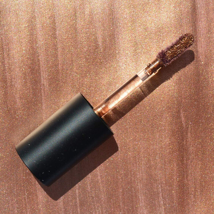 Liquid Eyeshadow, creamy shimmery formula that instantly adheres to the eyelid with flexible applicator wand for over 8 hours of smudge and crease-proof wear (Jasper)