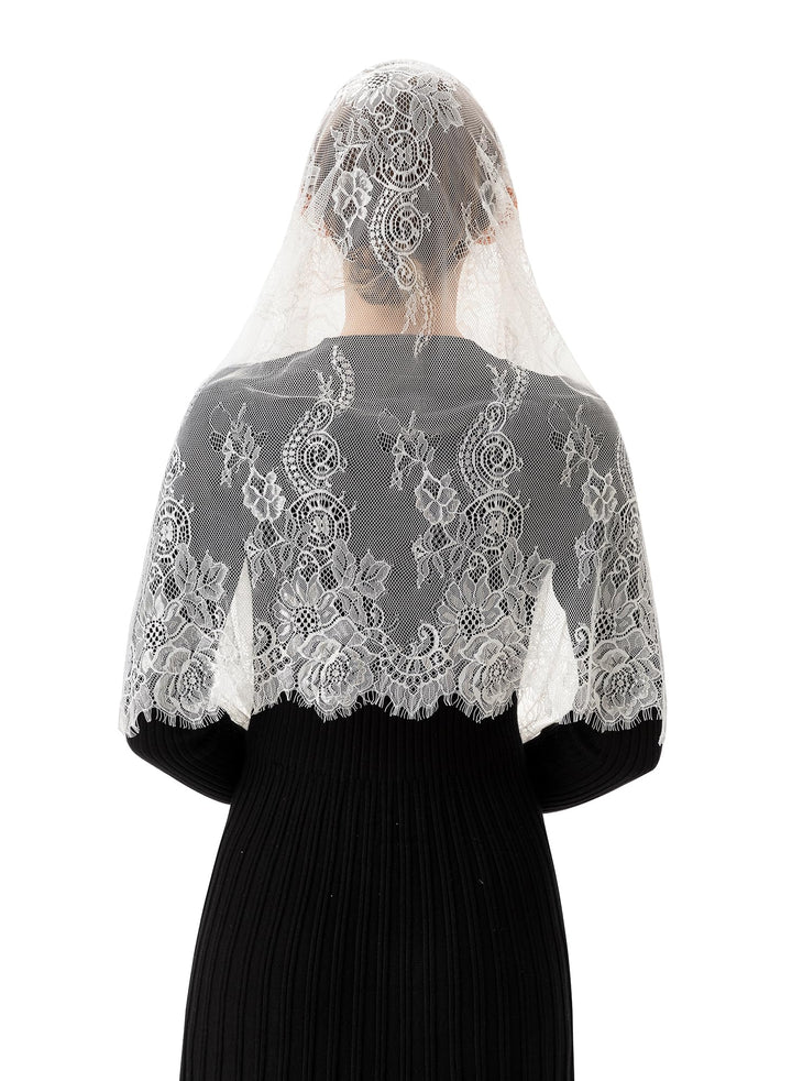 Spanish Style Lace Traditional Vintage Inspired Infinity Shape Mantilla Veil Latin Mass Head Covering (Ivory)