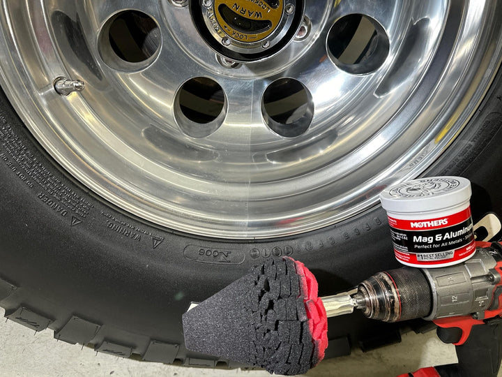 Mothers 05101 Mag &amp; Aluminum Polish - 10 oz.