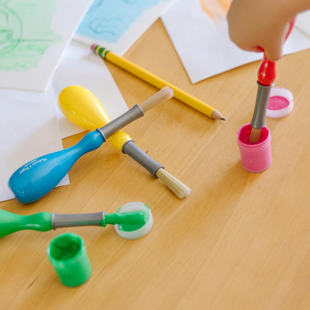 Melissa &amp; Doug Jumbo Brush Set - 4-Pack, Paintbrushes in Red, Blue, Green, Yellow