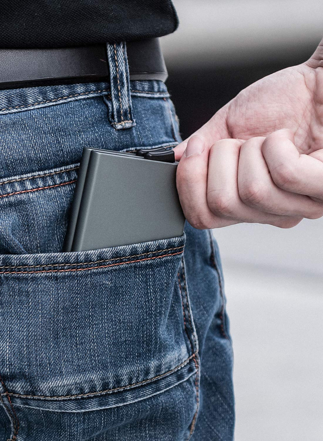 Pop Up Wallet, Slim Minimalist Credit Card Holder RFID Blocking Mini Metal Case for Men(space grey)
