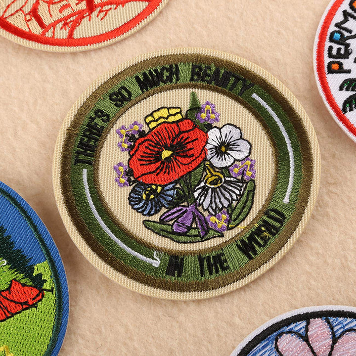 9 PCS Traveller Iron On Patches Embroidered Badge Applique Outdoor Camping Travel Adventure Wild &amp; Free Grand Canyon Arizona Adirondack Flora Patch for Cloth Jacket Jeans Backpack T-Shirt